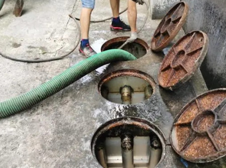 辉县哪里有高压清洗管道，化粪池清理及抽粪车